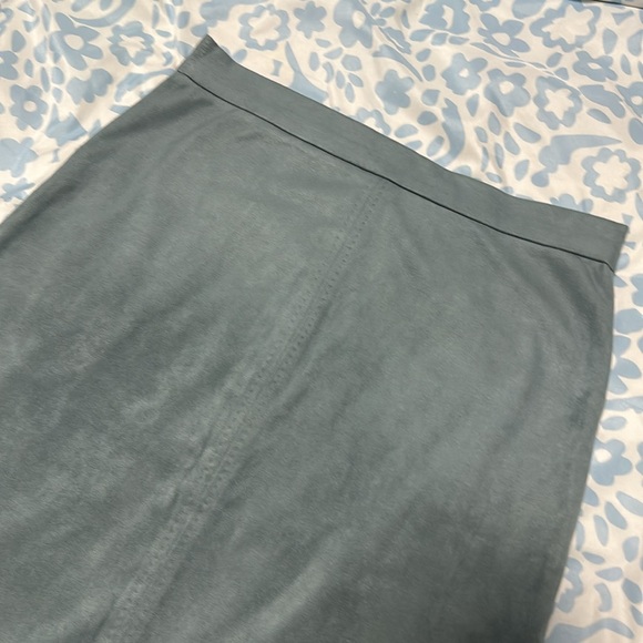 Teal faux suede button midi skirt - Picture 5 of 7